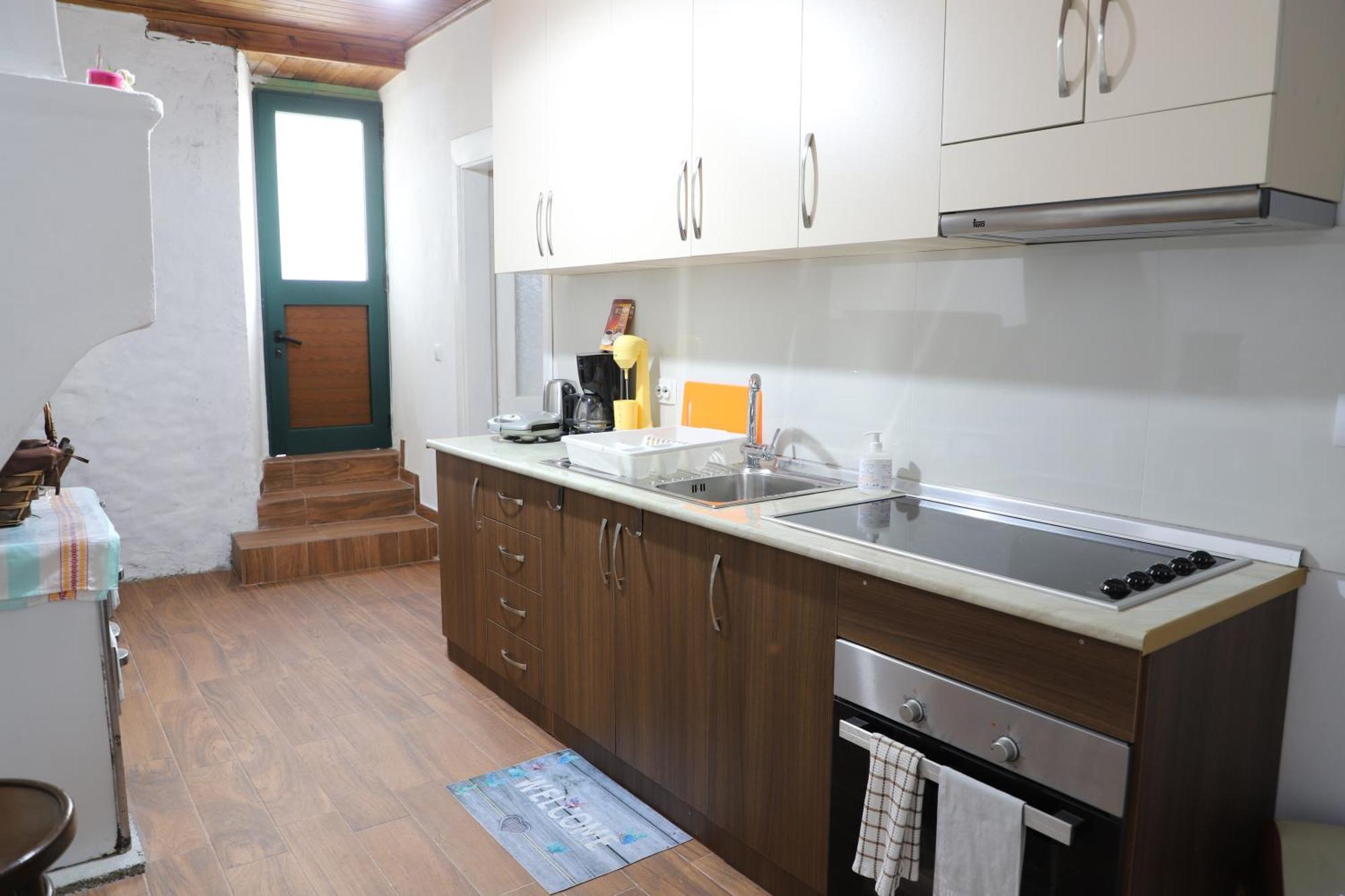 Maro'S Guesthouse Berat Exterior photo